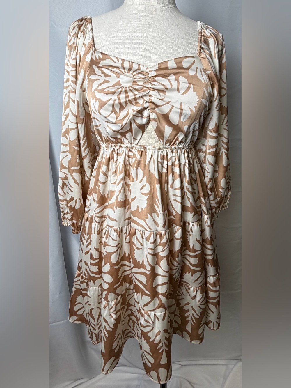 Boho Fall Floral Light Brown & Cream 3/4 Sleeves with Cutout Detail Dress Small